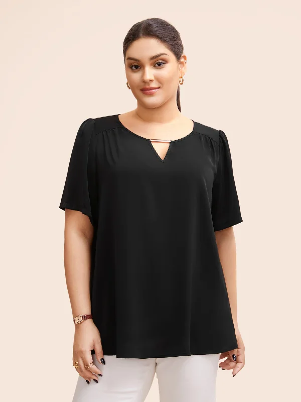 Anti-Wrinkle Plain Metal Detail Keyhole Neck  Blouse